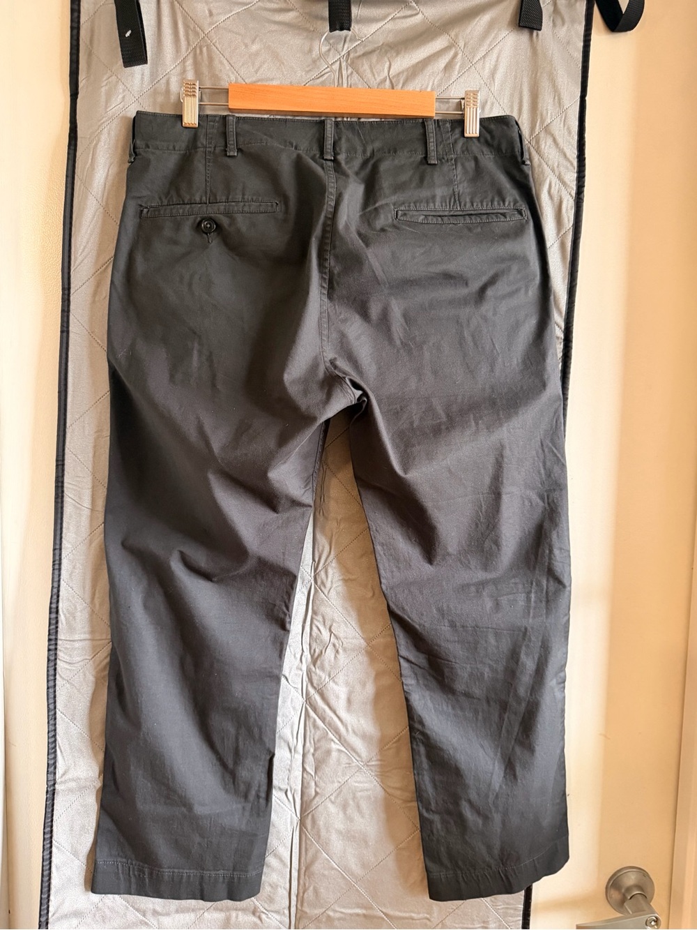 Buck Mason Charcoal Travel Suit - Picture 6 of 8